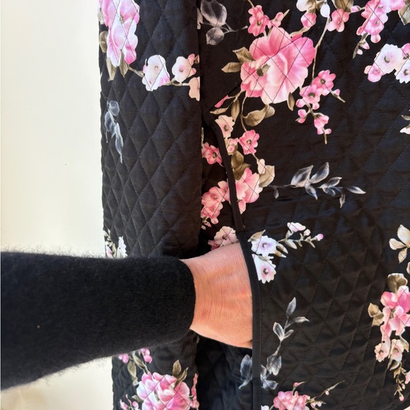 Basler Black Quilted Blazer Floral Print - Picture 8 of 13